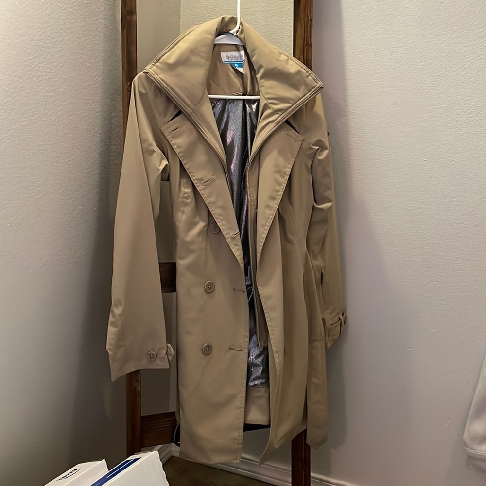 Columbia Trenchcoat/Raincoat